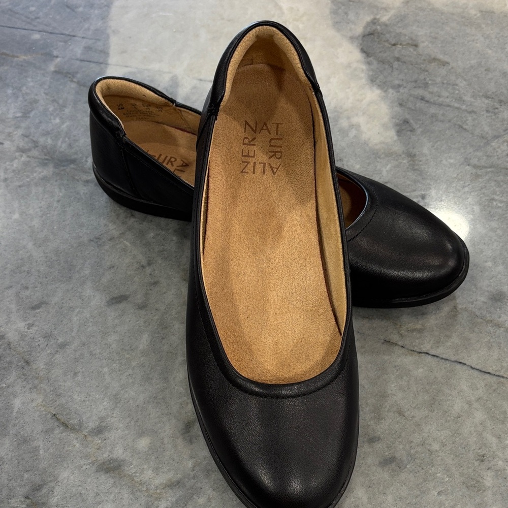 Natualizer women’s flexy round toe ballet flat size 8